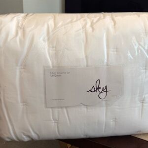 Sky Tufted Quilted Full/Queen Coverlet Set - Exclusive NWT $230